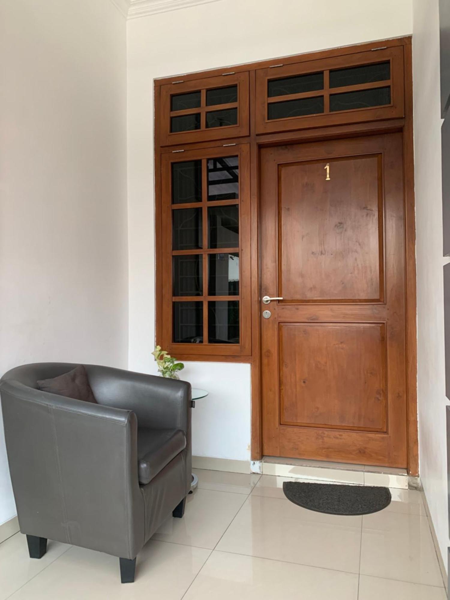 Hotel Griya Suryo Wijilan Yogyakarta Exterior foto