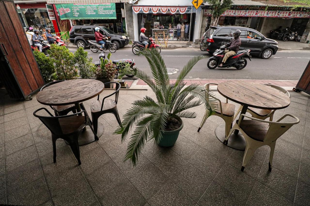Hotel Griya Suryo Wijilan Yogyakarta Exterior foto
