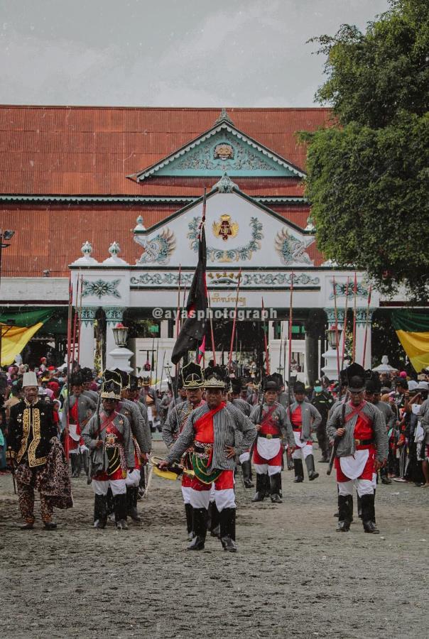 Hotel Griya Suryo Wijilan Yogyakarta Exterior foto