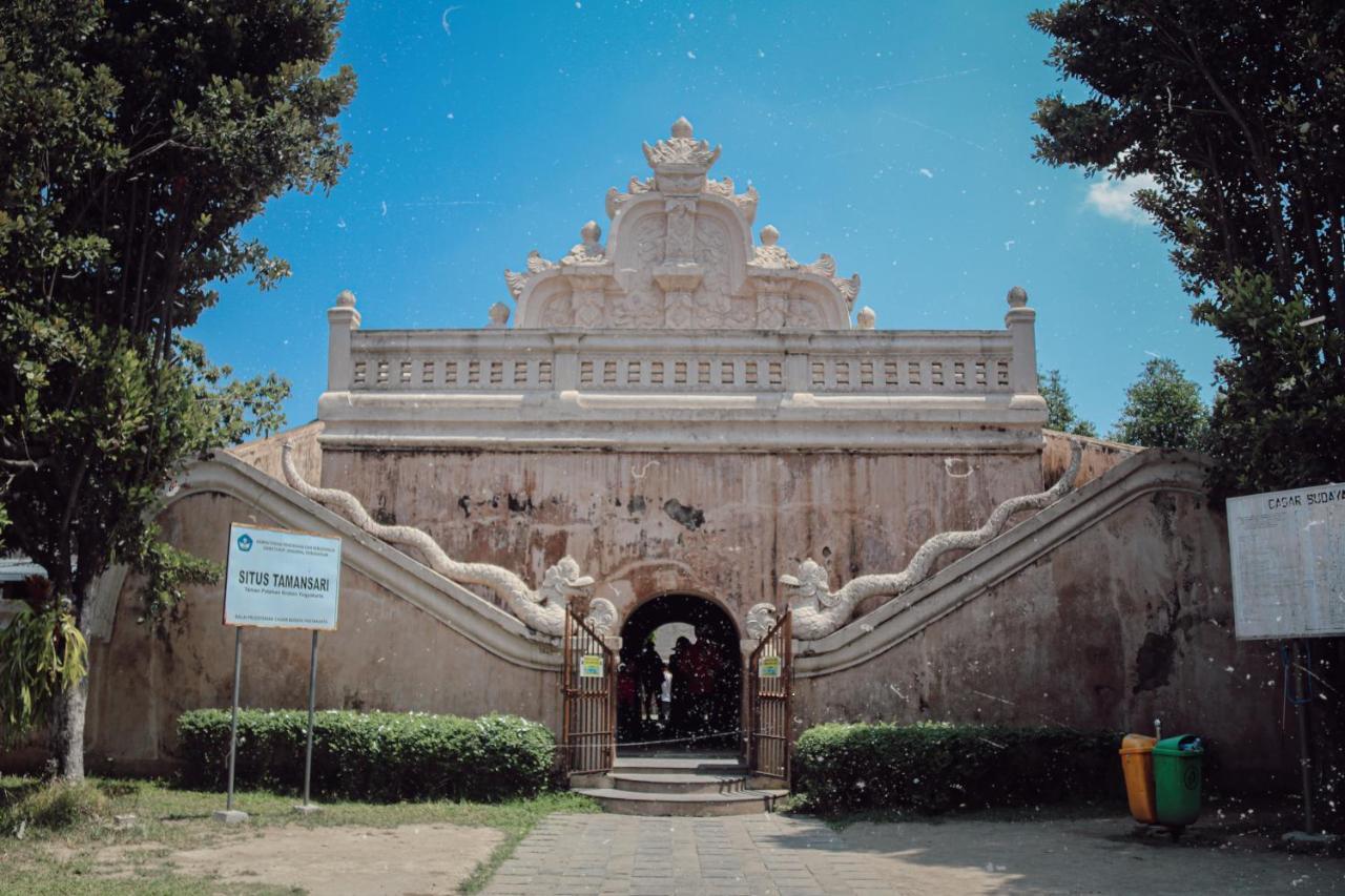 Hotel Griya Suryo Wijilan Yogyakarta Exterior foto